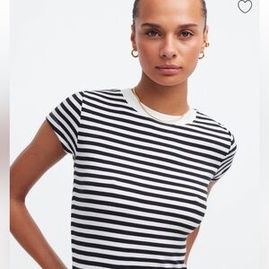 Super cute Madewell comfy fitted tee